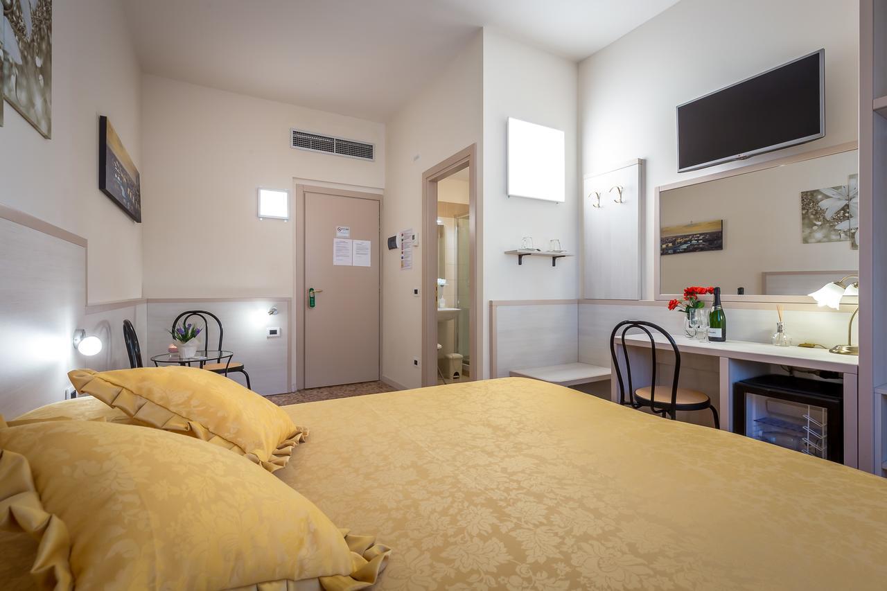 B&B Dolce Luna Florencja Zewnętrze zdjęcie